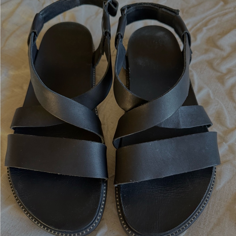 Sorel Black Roaming Criss Cross Sandals